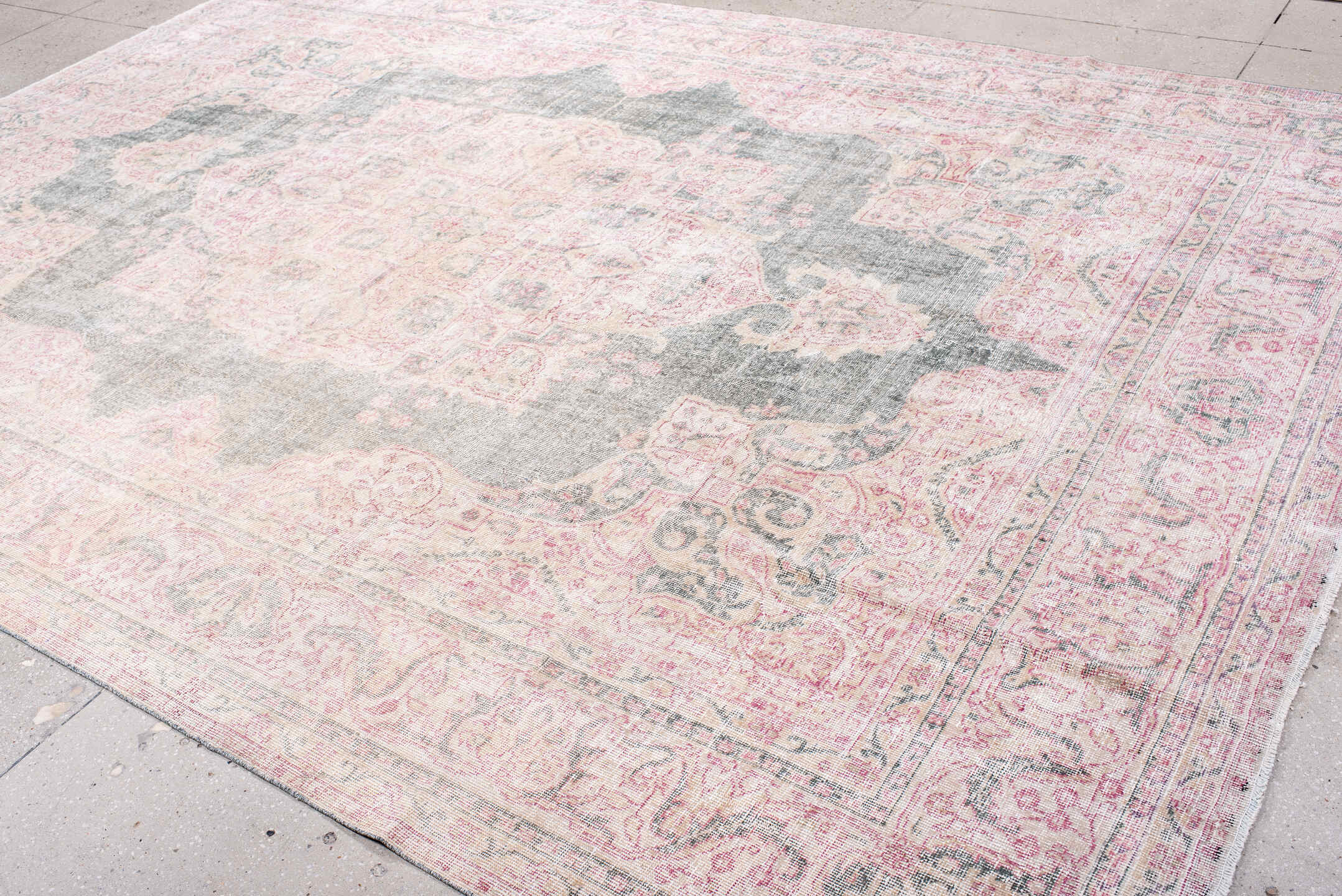 9' x 13' one-of-a-kind handmade vintage Sparta large size rug. Color palette: dark gray, gray, light gray, off-white, pink
