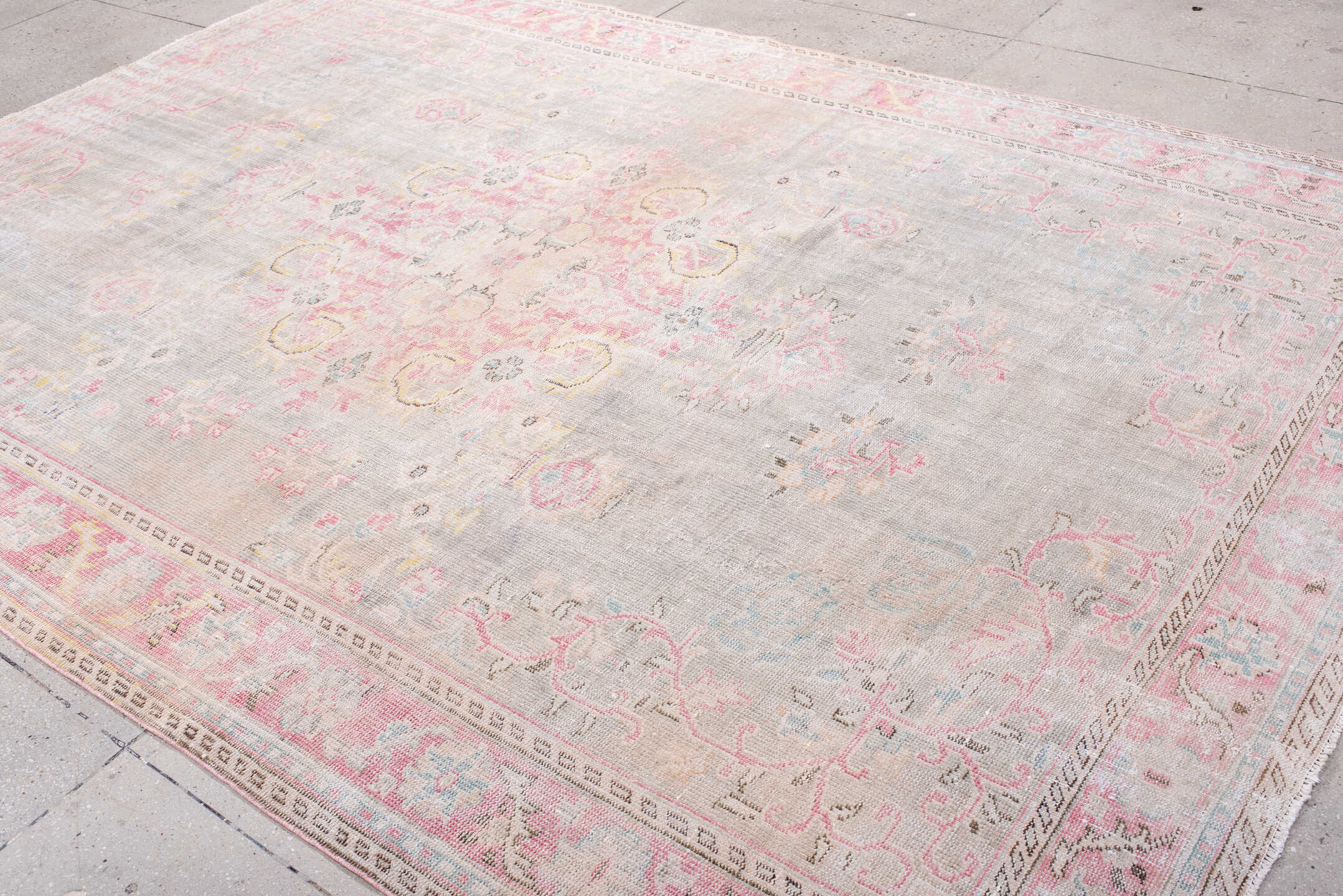 8' x 11' one-of-a-kind handmade vintage Sparta large size rug. Color palette: blush, light gray, ivory, pale pink