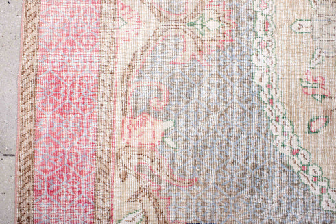 Vintage Sparta Area Rug (6' x 10')