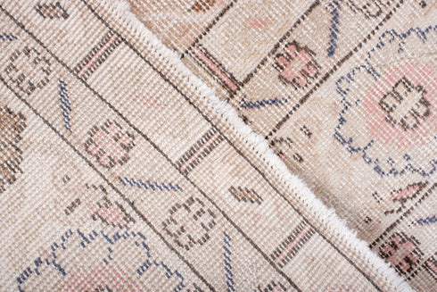 Vintage Sparta Area Rug (7' x 10')