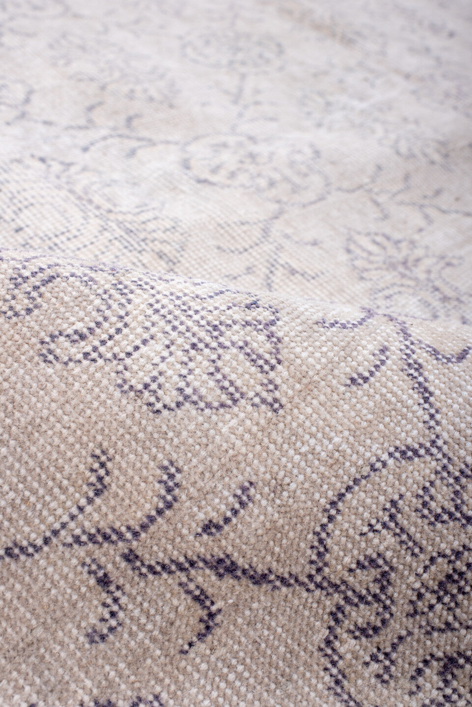 7' x 8' one-of-a-kind handmade vintage Sparta rug. Color palette: dark gray, gainsboro, gray, lavender blush, light gray