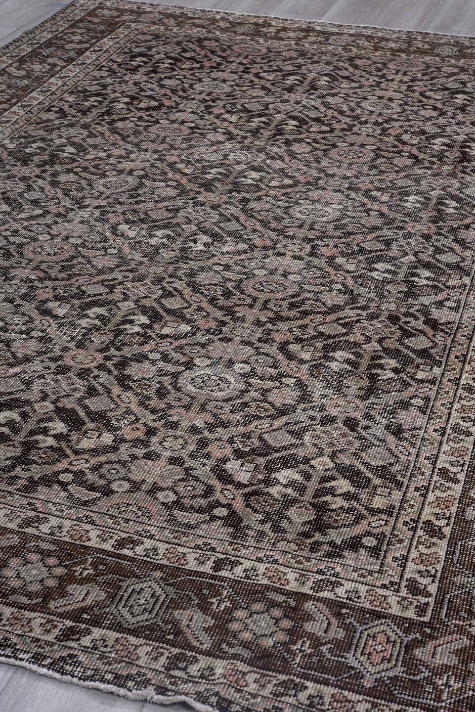 6' x 9' one-of-a-kind handmade antique Mahal medium size rug. Color palette: charcoal, taupe, ivory, rose, brown, gray