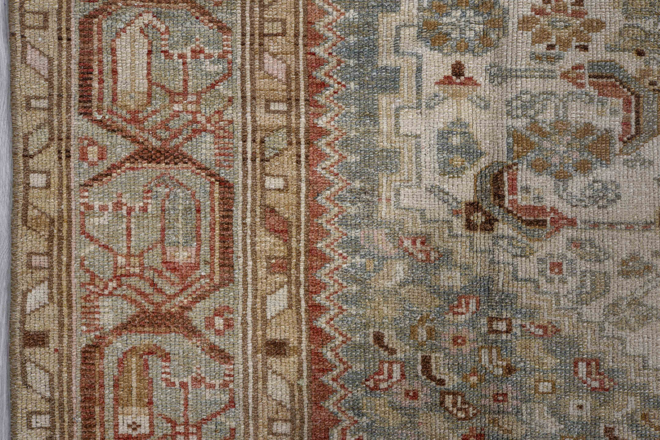 4' x 6' one-of-a-kind handmade vintage Hamadan small size rug. Color palette: black, brown, gainsboro, gray, light gray