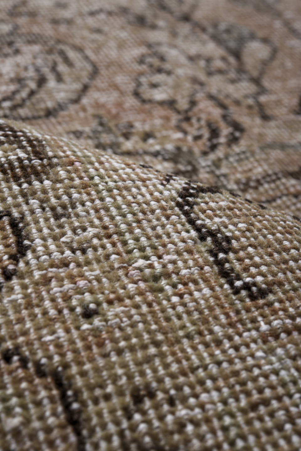 9' x 12' one-of-a-kind handmade vintage Mahal large size rug. Color palette: ivory, taupe, charcoal, blush, beige, slate