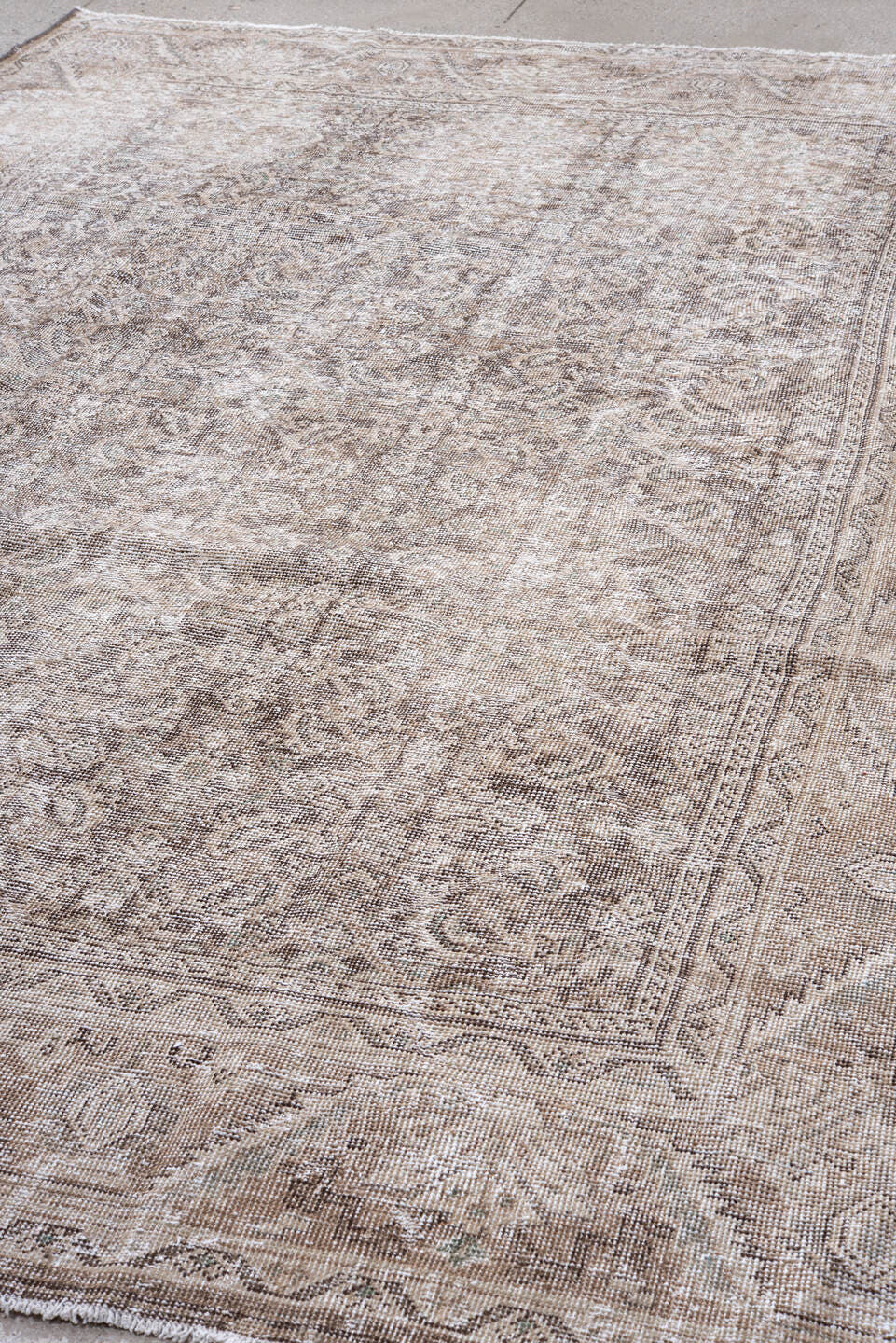 7' x 11' one-of-a-kind handmade antique Mahal large size rug. Color palette: taupe, ivory, beige, brown, greige, gray