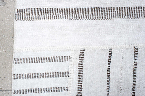 Vintage Kilim Area Rug (10' x 15')