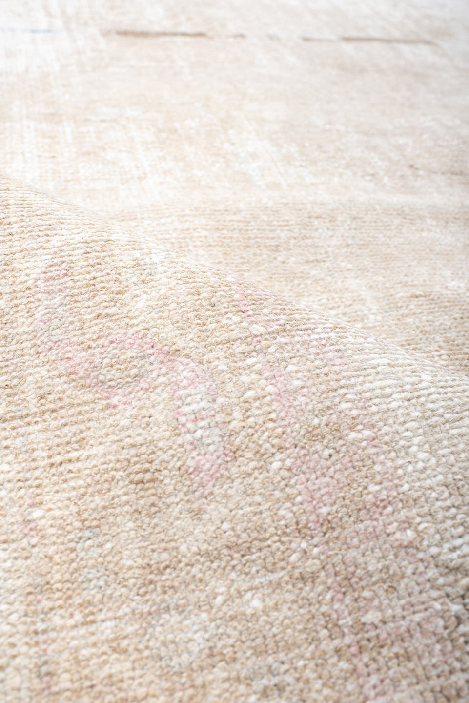 4' x 6' one-of-a-kind handmade antique Hamadan small size rug. Color palette: ivory, cream, beige, taupe, faint rose