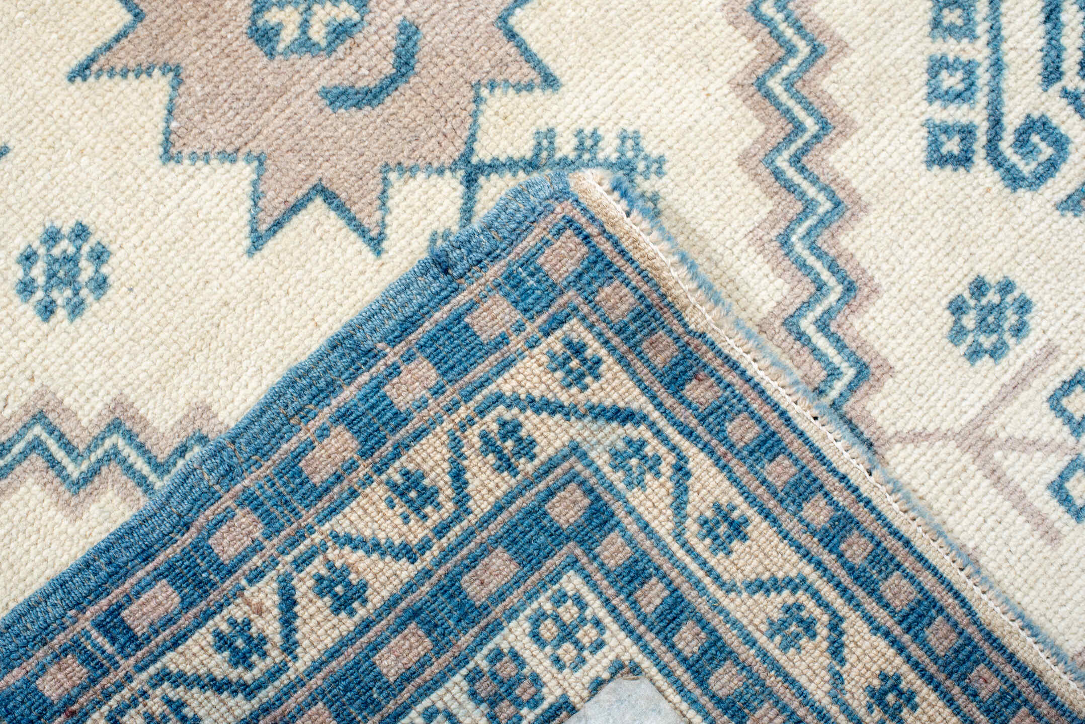 3' x 6' one-of-a-kind handmade vintage Anatol small size rug. Color palette: beige, blue, floral white, gainsboro, gray