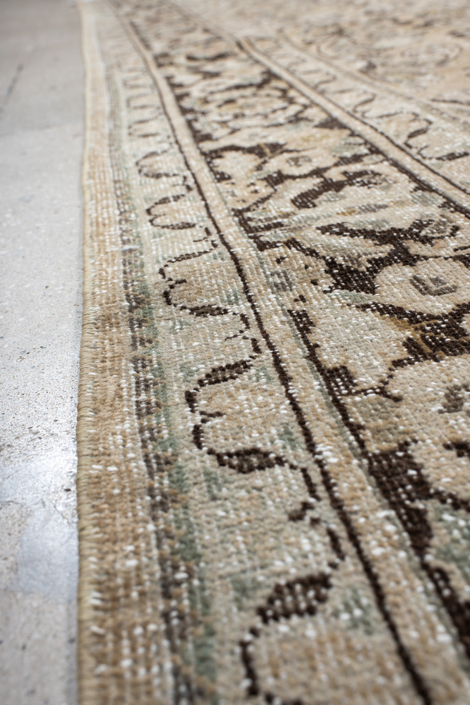 6' x 10' one-of-a-kind handmade antique Mahal large size rug. Color palette: ivory, taupe, charcoal, beige, sage, camel