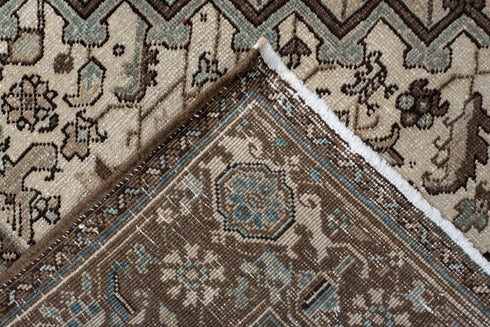 Antique Heriz Area Rug (6' x 9')