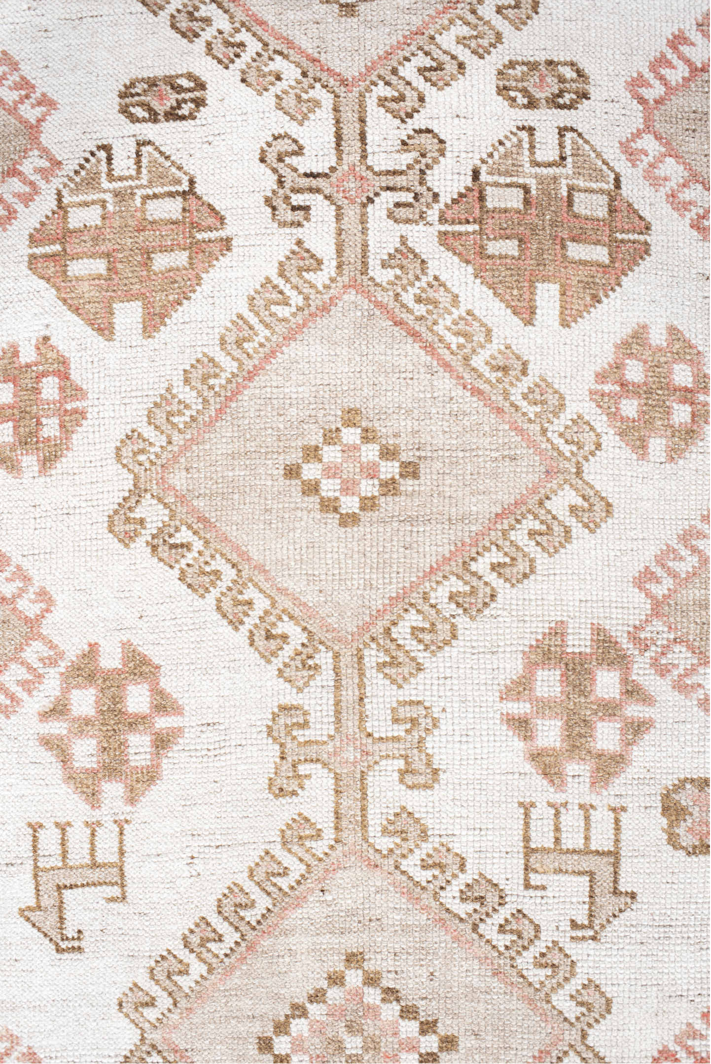 3' x 6' one-of-a-kind handmade vintage Gabbe small size rug. Color palette: antiquewhite, brown, gainsboro, ghost white