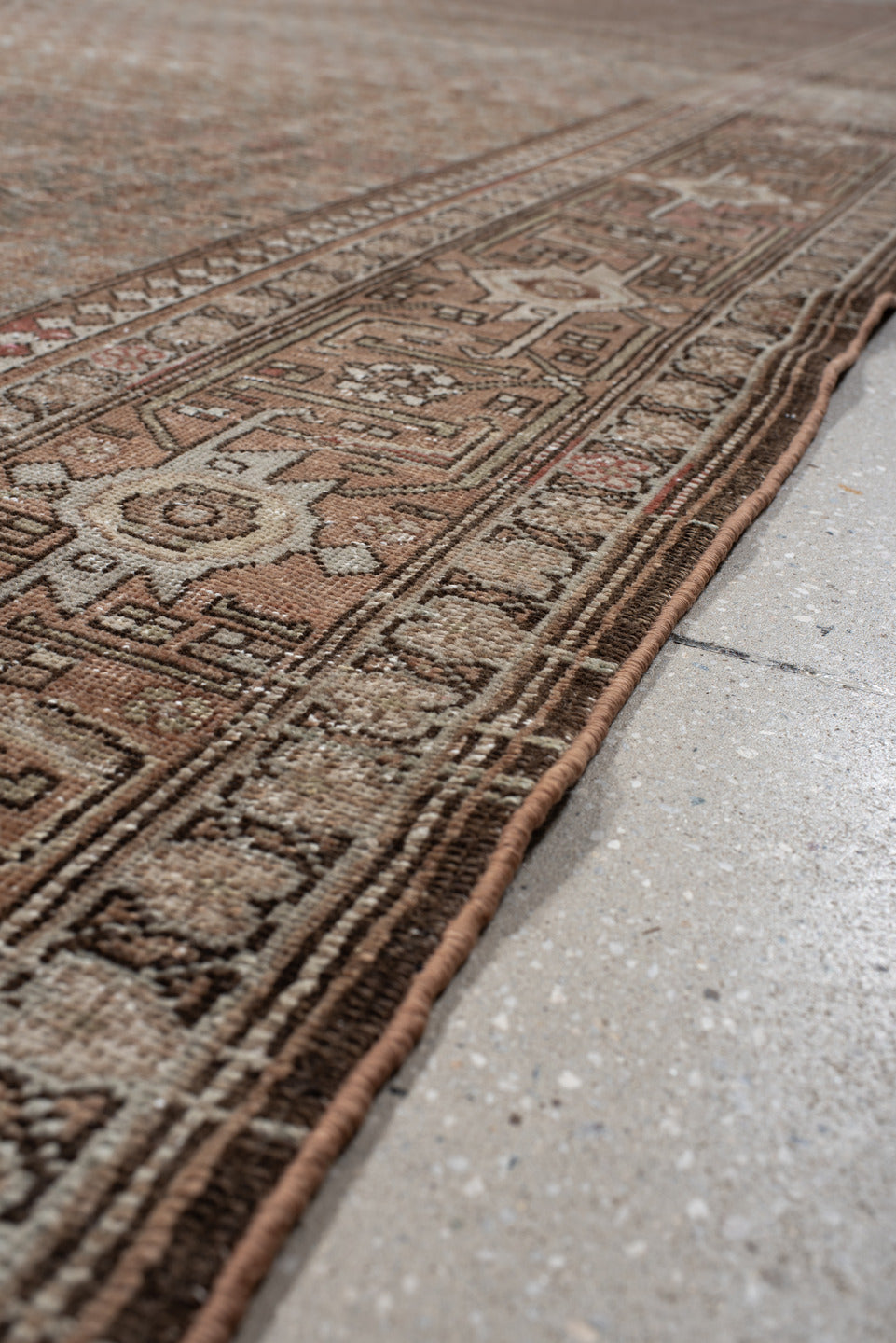 7' x 17' one-of-a-kind handmade vintage Bidjar rug. Color palette: brown, gray, light gray, off-white, pink, red
