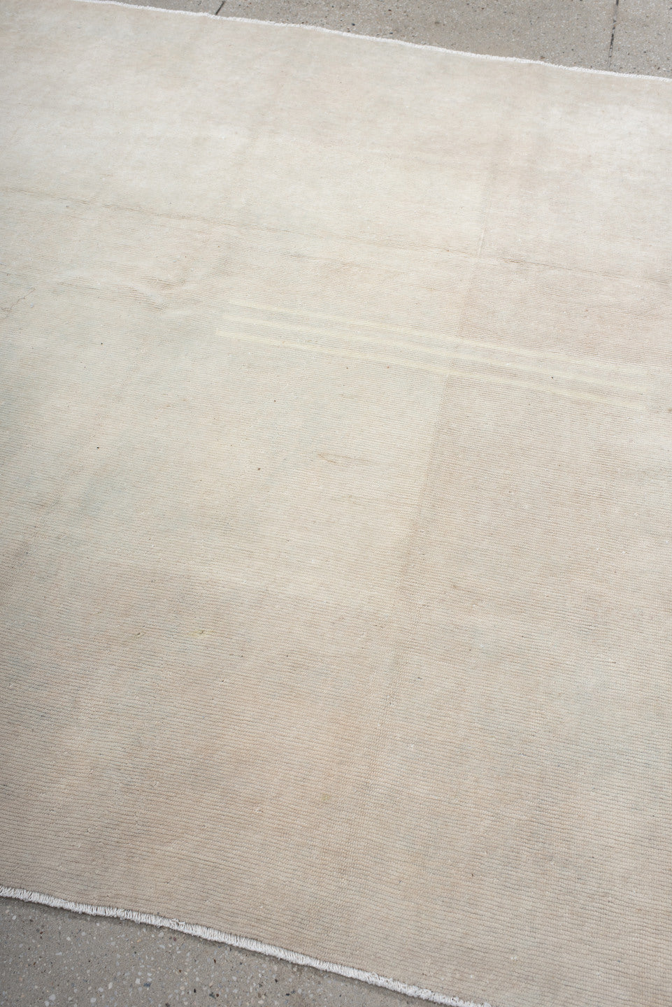 6' x 6' one-of-a-kind handmade vintage Tibetan rug. Color palette: antiquewhite, gainsboro, gray, light gray, linen