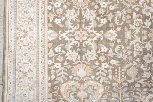 Antique Sivas Area Rug (6' x 7')