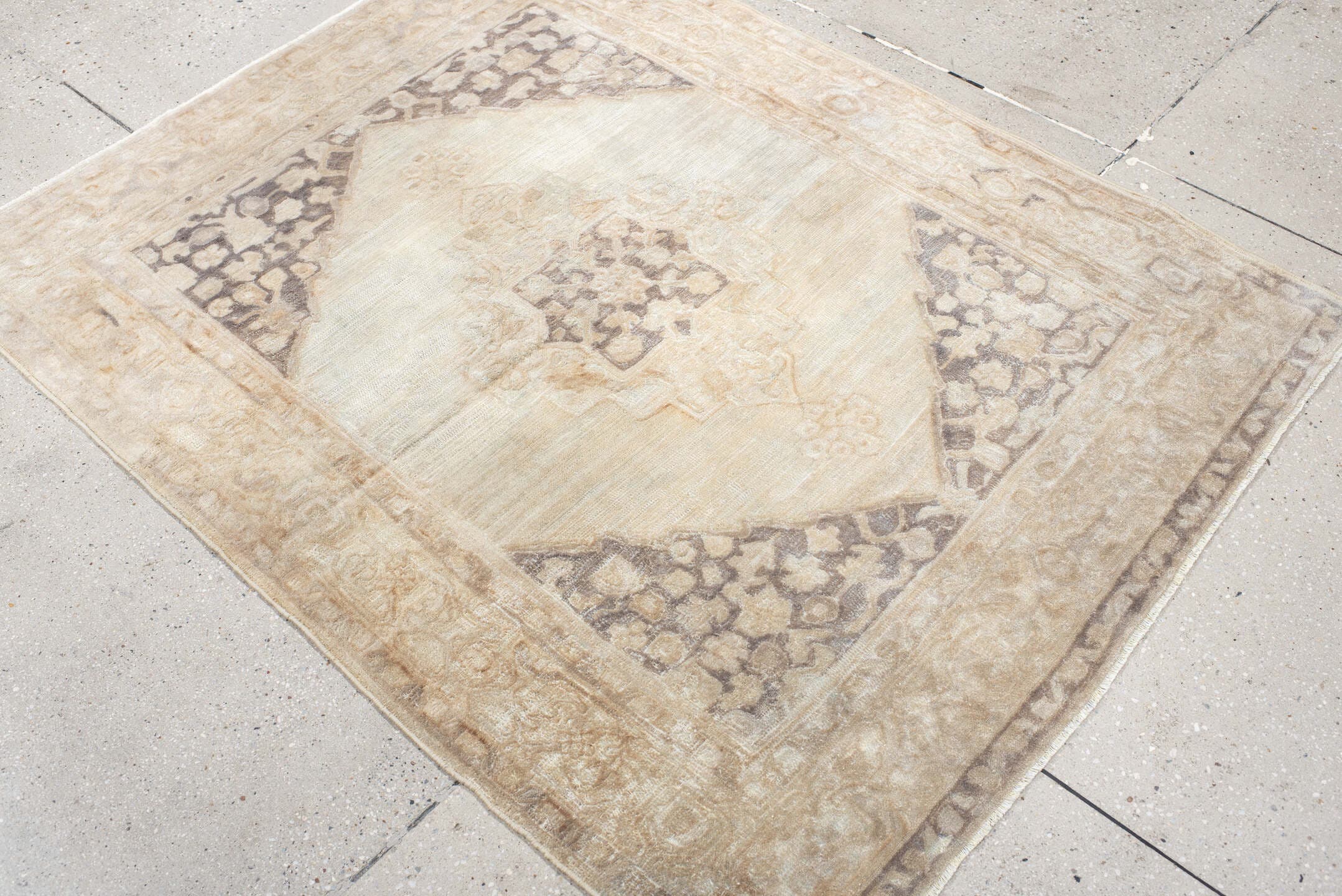 4' x 5' one-of-a-kind handmade antique Hooked small size rug. Color palette: ivory, beige, taupe, charcoal, cream, gray