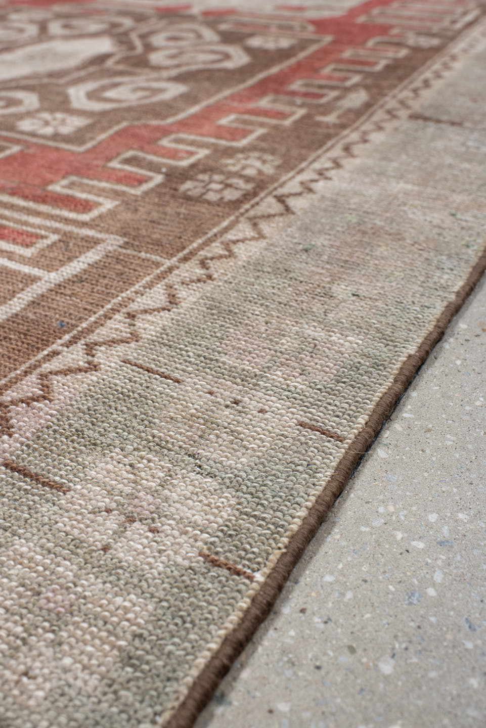 4' x 6' one-of-a-kind handmade antique Hamadan small size rug. Color palette: ivory, rust, taupe, brown, rose, terracotta