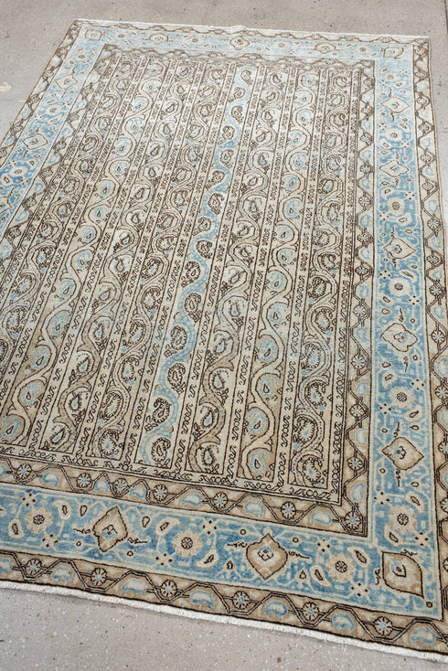 Antique Qum Area Rug (4' x 7')