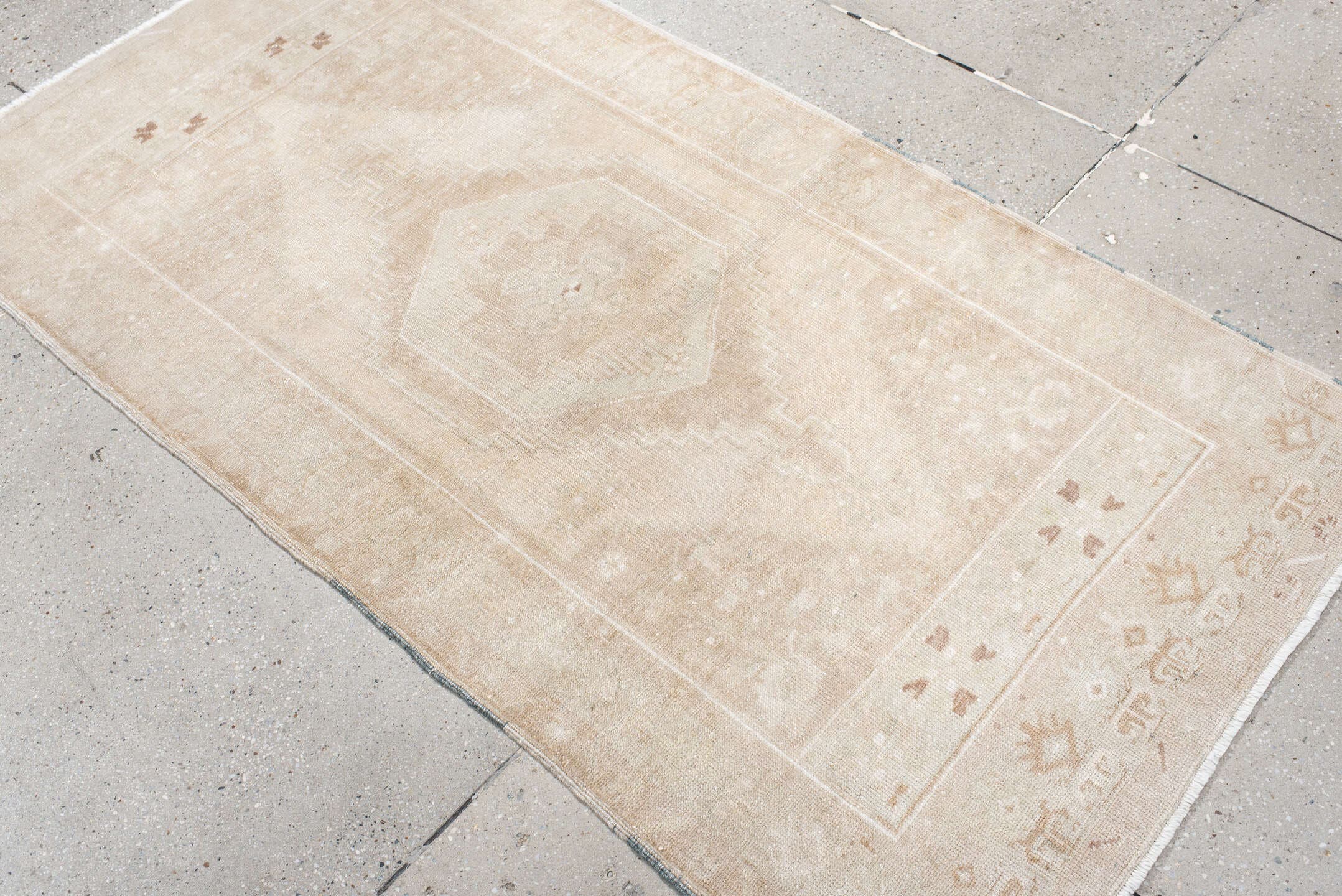 3' x 6' one-of-a-kind handmade antique Oushak small size rug. Color palette: ivory, cream, blush, beige, taupe, pink, gray
