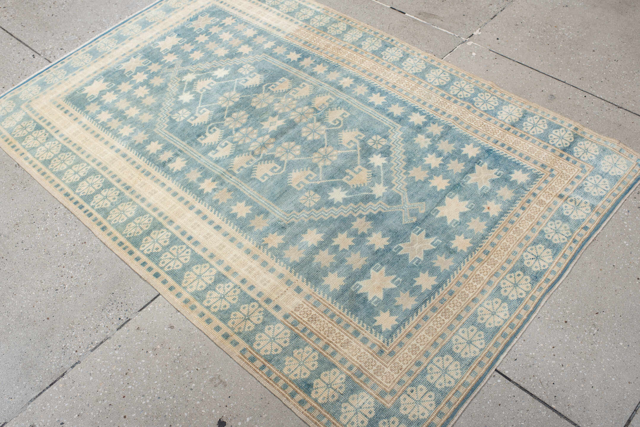 3' x 5' one-of-a-kind handmade antique Ardebil small size rug. Color palette: ivory, sky blue, beige, camel, light blue