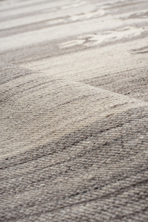 Antique Kilim Area Rug (5' x 8')