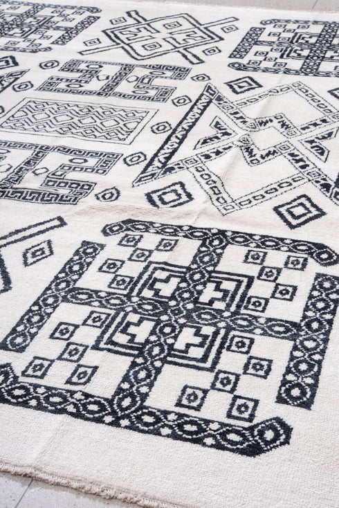 Vintage Moroccan Area Rug (9' x 12')