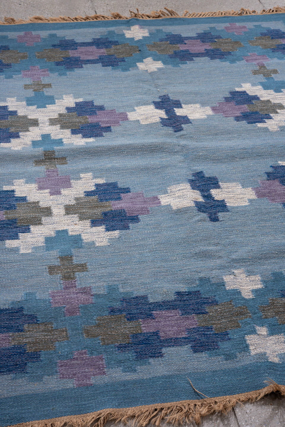 5' x 7' one-of-a-kind handmade vintage Rollaken rug. Color palette: blue, brown, dark gray, dim gray, fiord, gainsboro, gray