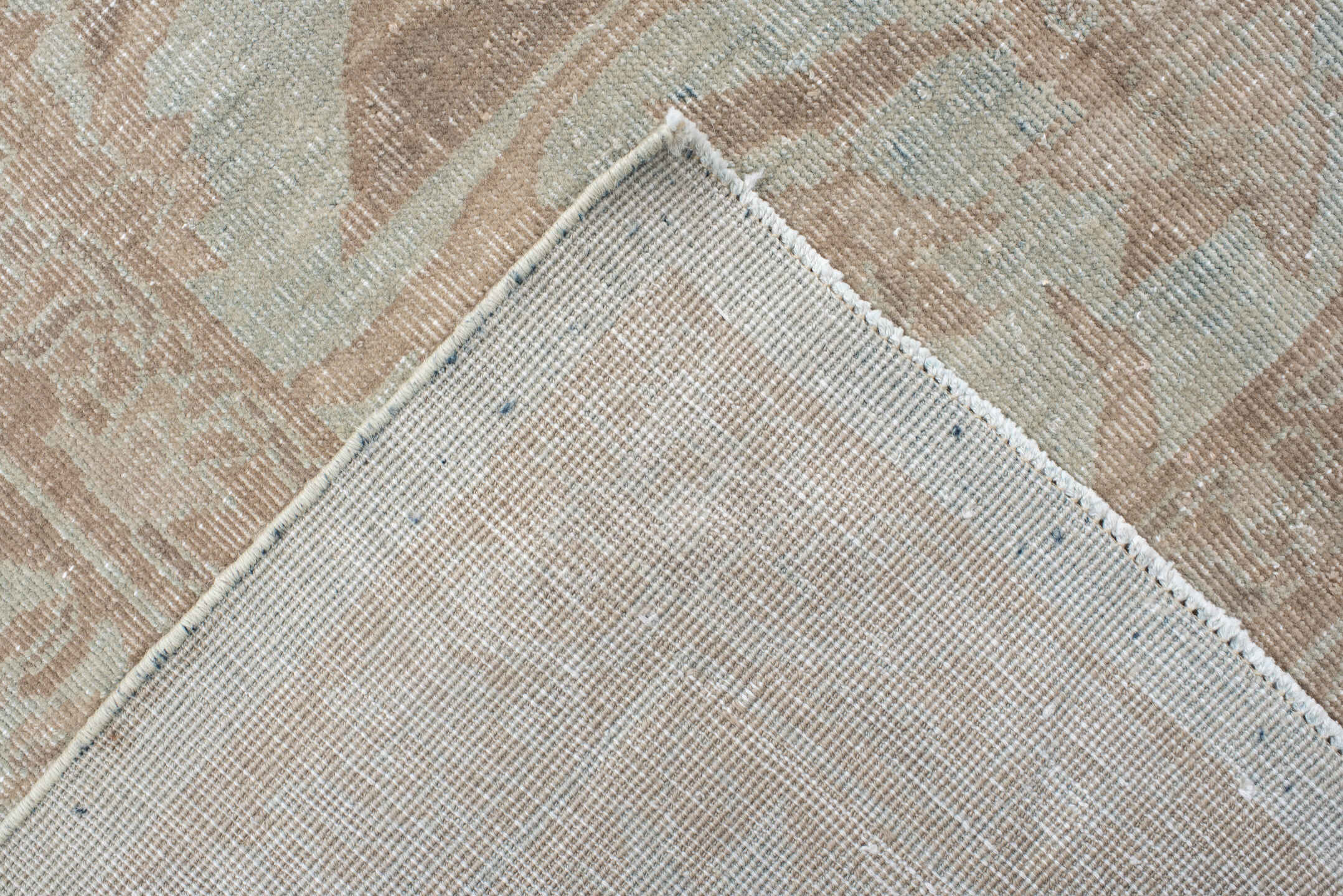 9' x 11' one-of-a-kind handmade antique Sivas large size rug. Color palette: blush, ivory, pale aqua, taupe, beige, pink