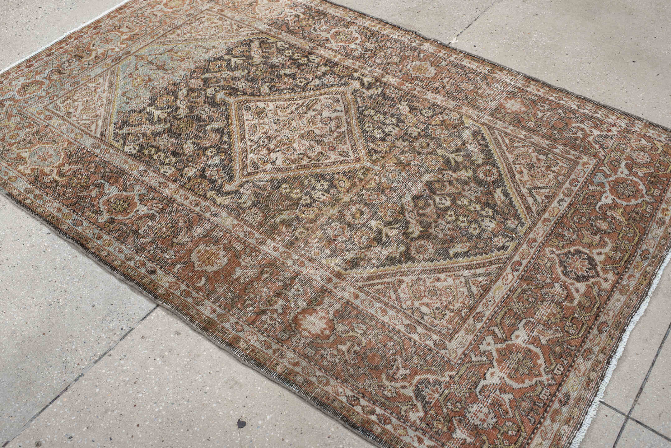 4' x 6' one-of-a-kind handmade vintage Mahal small size rug. Color palette: black, brown, gray, light gray, off-white, pink