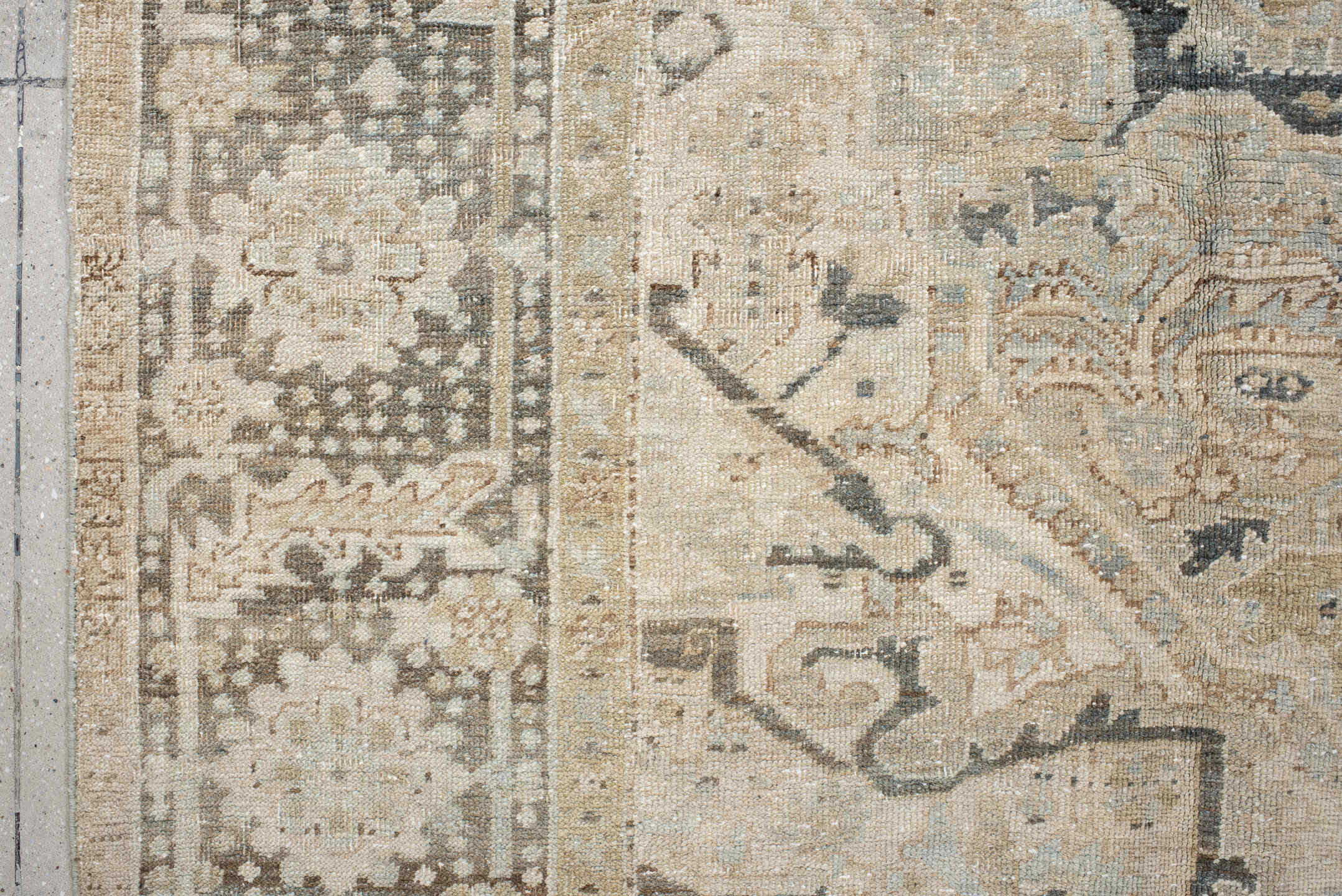 8' x 10' one-of-a-kind handmade antique Heriz large size rug. Color palette: ivory, taupe, slate, charcoal, beige, pale blue