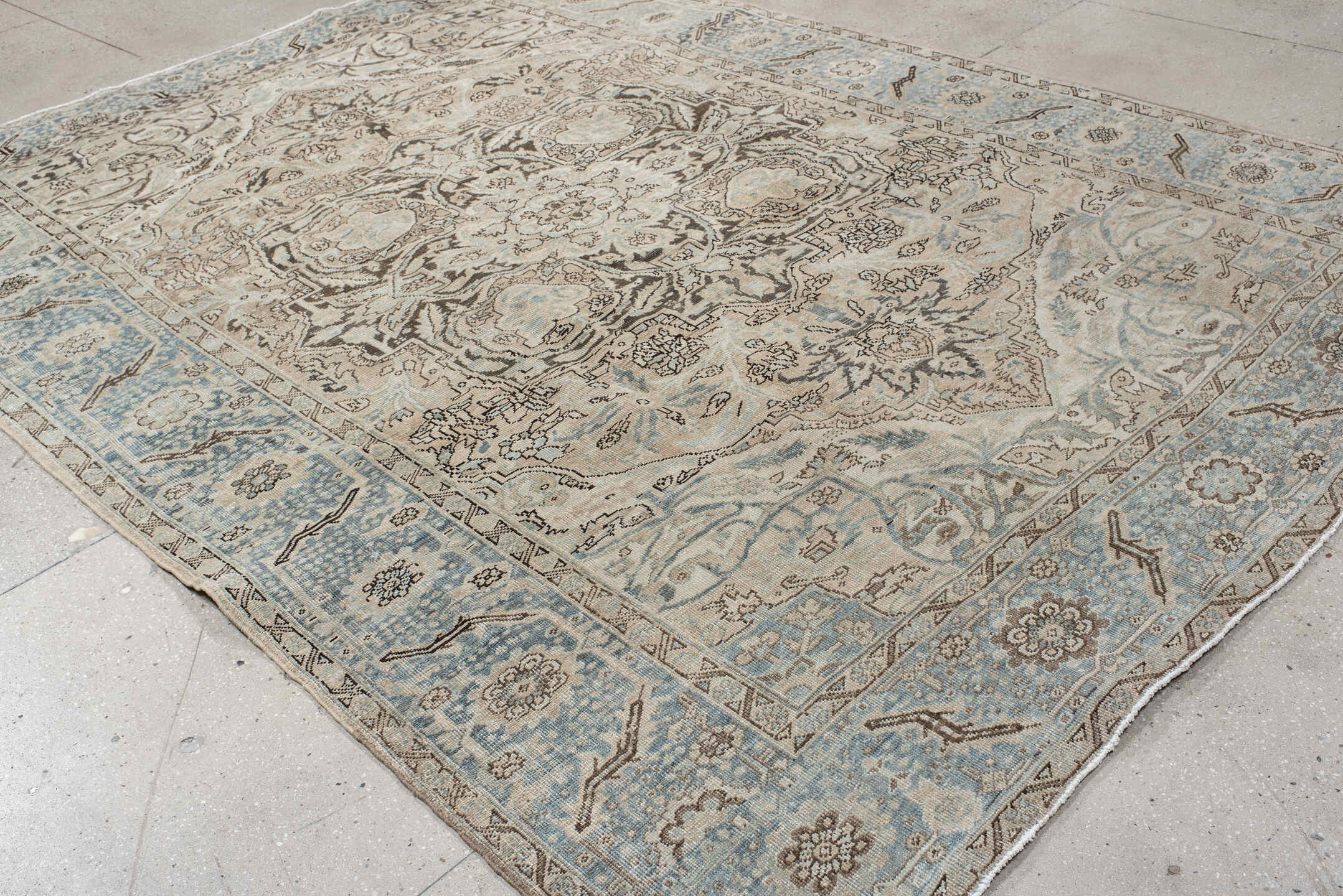 8' x 11' one-of-a-kind handmade antique Heriz large size rug. Color palette: ivory, sky blue, taupe, charcoal, beige, slate