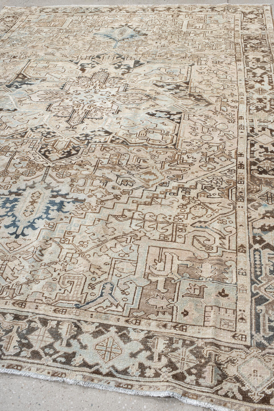 8' x 10' one-of-a-kind handmade vintage Heriz large size rug. Color palette: ivory, taupe, charcoal, light blue, beige