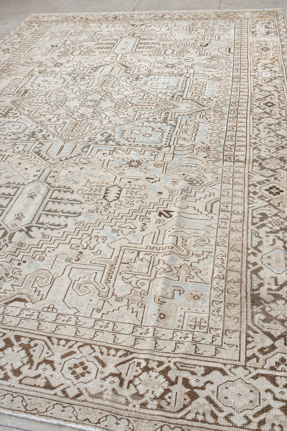 9' x 13' one-of-a-kind handmade vintage Heriz large size rug. Color palette: pink, off-white, gray, light gray, brown, linen