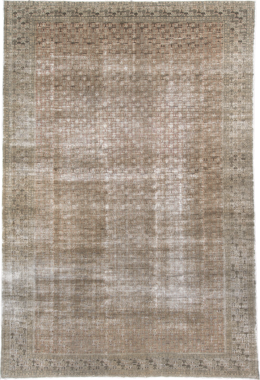 8' x 13' one-of-a-kind handmade vintage Sivas large size rug. Color palette: dark gray, gray, light gray, off-white, pink