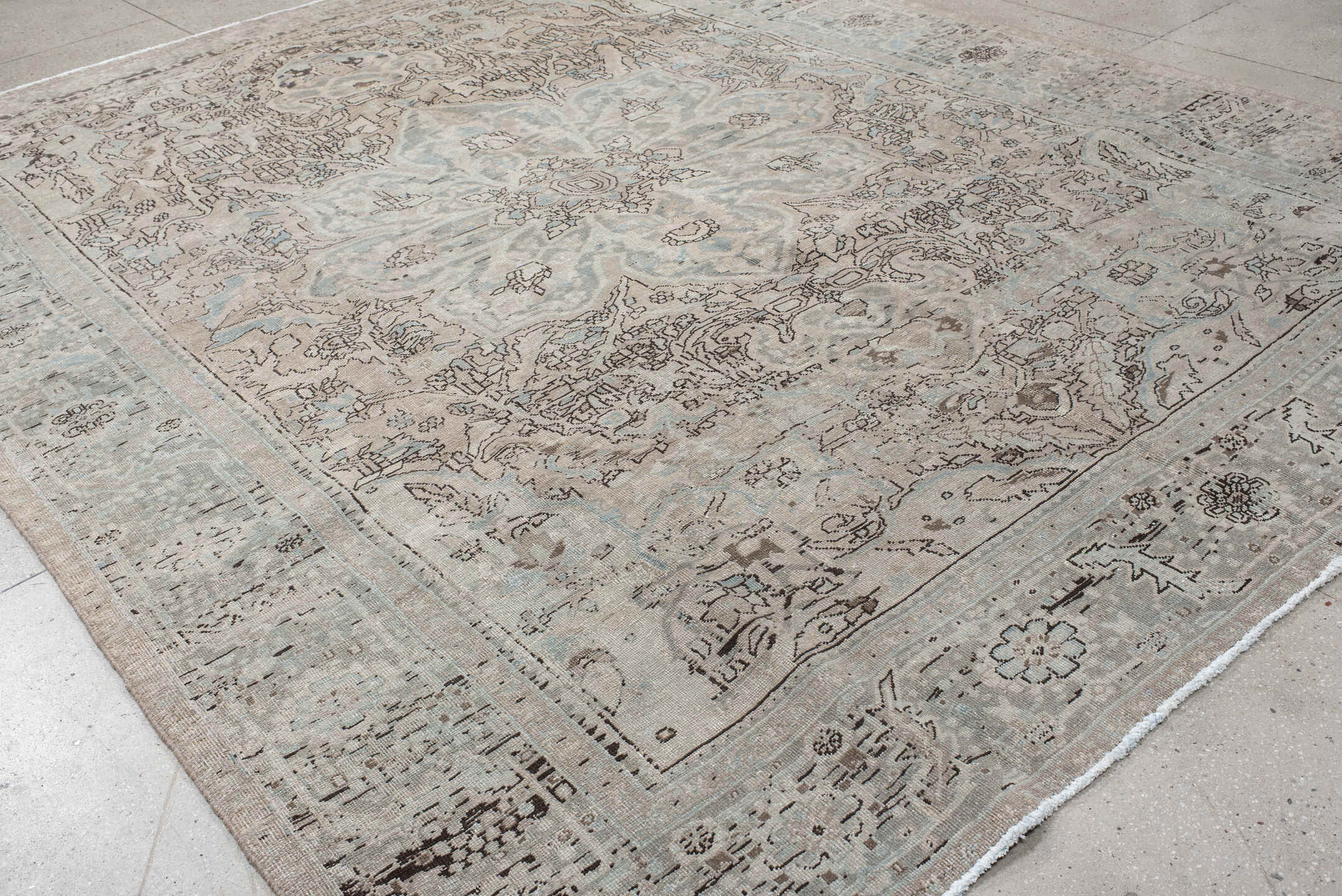 10' x 13' one-of-a-kind handmade antique Heriz large size rug. Color palette: ivory, pale blue, taupe, beige, charcoal