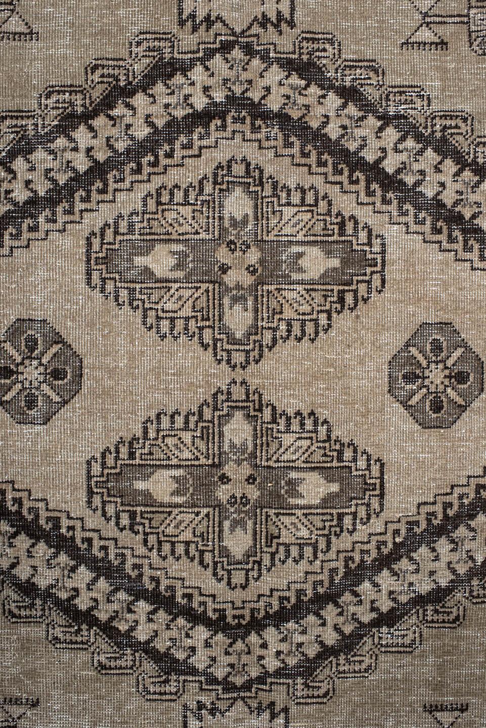 8' x 11' one-of-a-kind handmade vintage Veece large size rug. Color palette: black, brown, charcoal, dark gray, gray