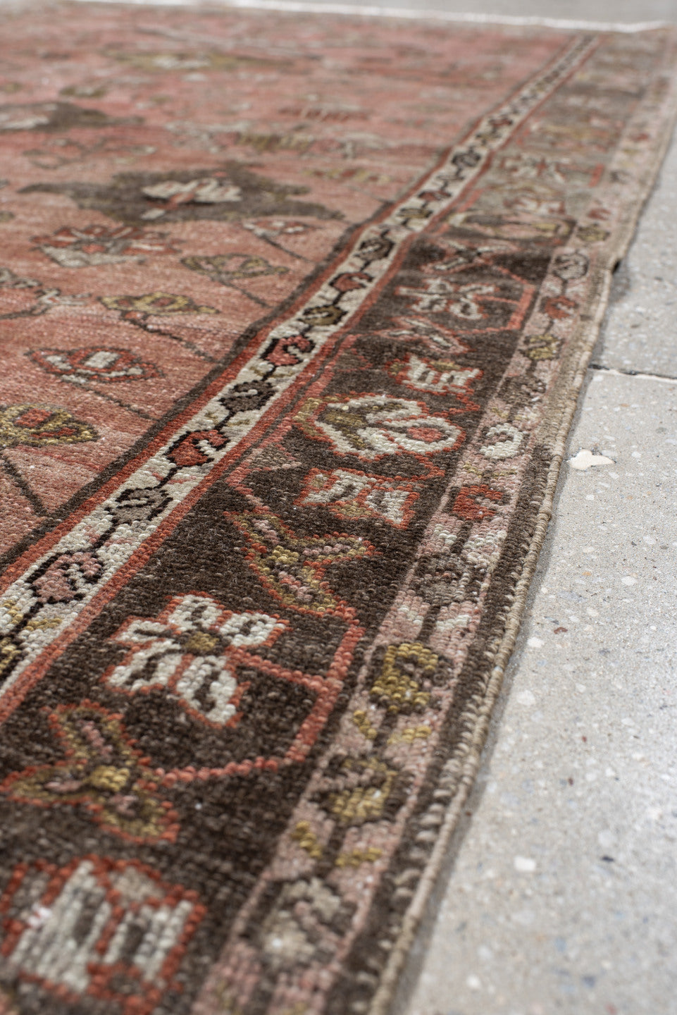3' x 6' one-of-a-kind handmade vintage Malayer small size rug. Color palette: brown, gray, orange, pink, red