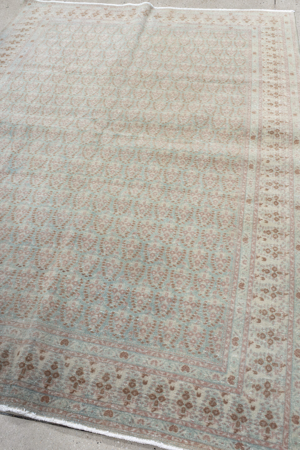 5' x 7' one-of-a-kind handmade vintage Mir medium size rug. Color palette: aqua, ivory, rust, blush, beige, teal, terracotta