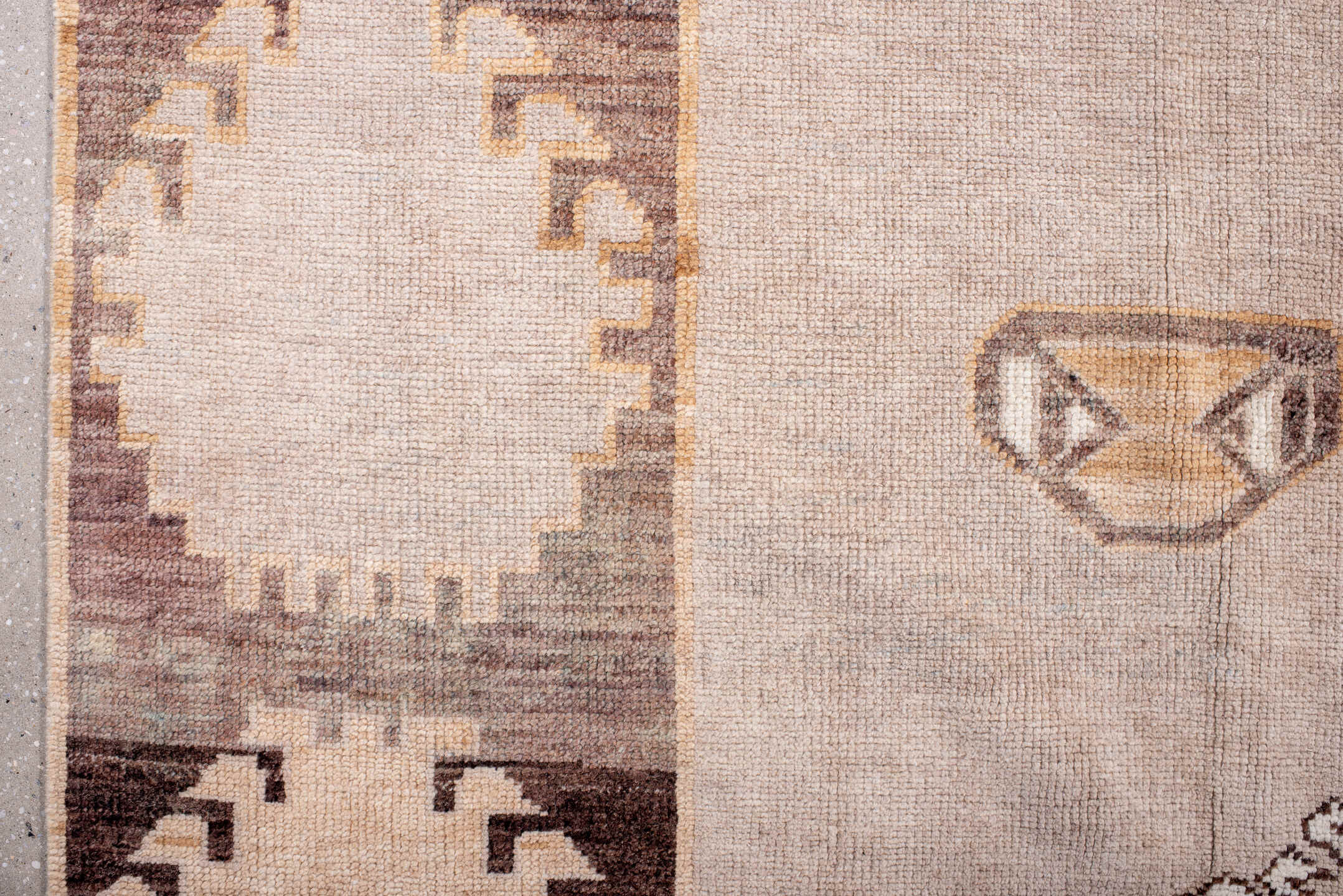 11' x 14' one-of-a-kind handmade vintage Kars oversize rug. Color palette: blush, camel, ivory, brown, taupe, cream, pink