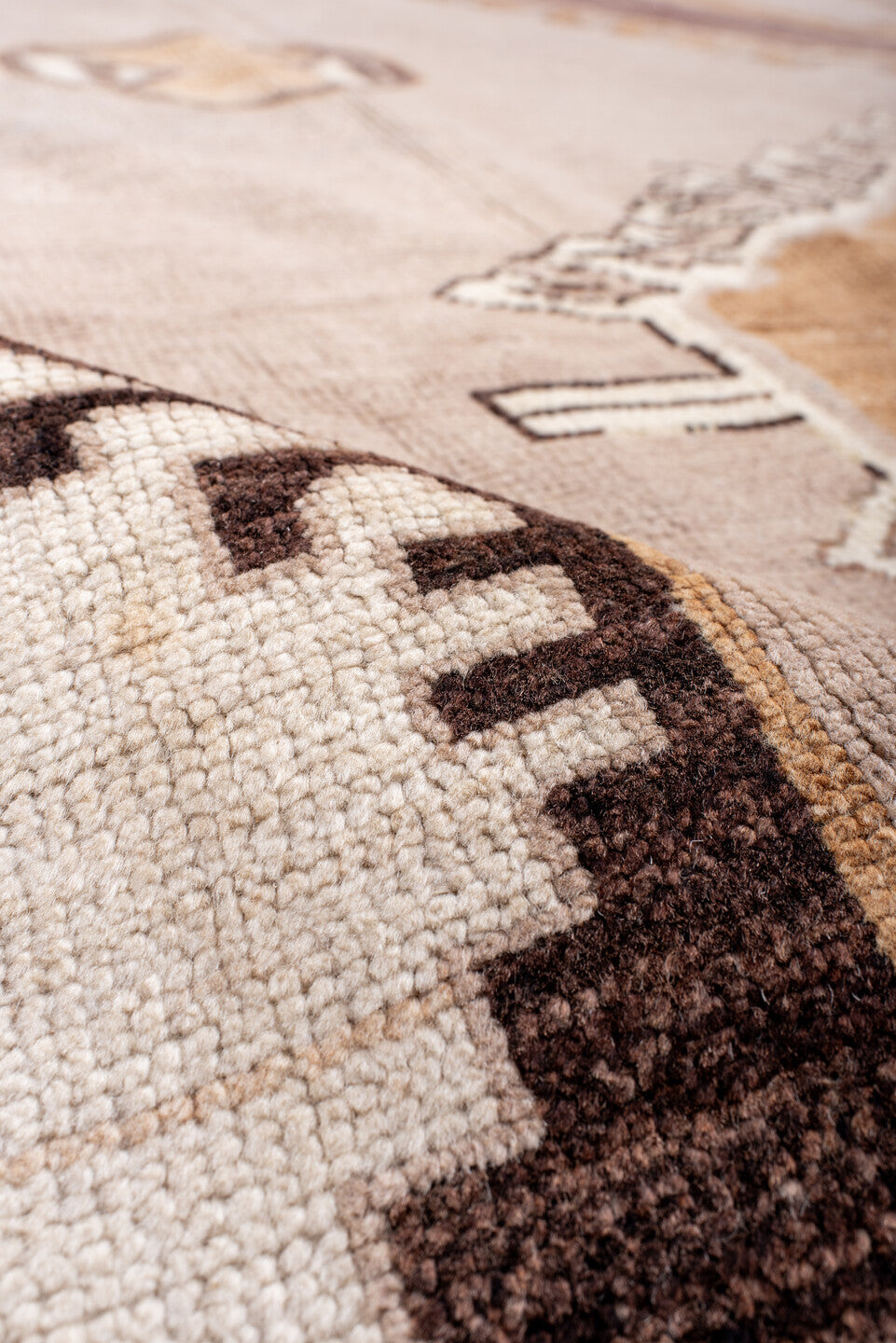 11' x 14' one-of-a-kind handmade vintage Kars oversize rug. Color palette: antiquewhite, brown, gray, light gray, linen