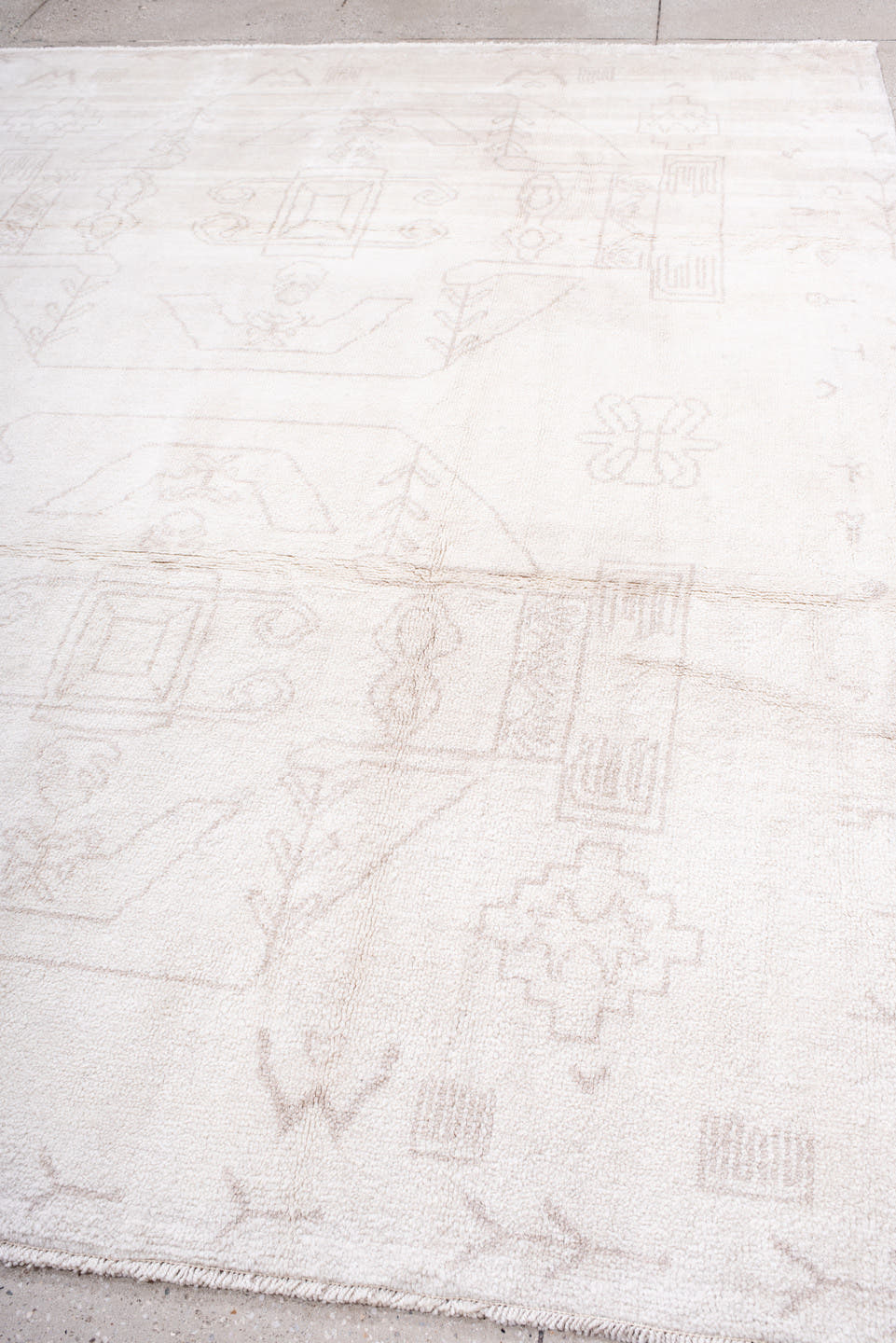 8' x 10' one-of-a-kind handmade vintage Moroccan large size rug. Color palette: ivory, blush, taupe, cream, pink, beige