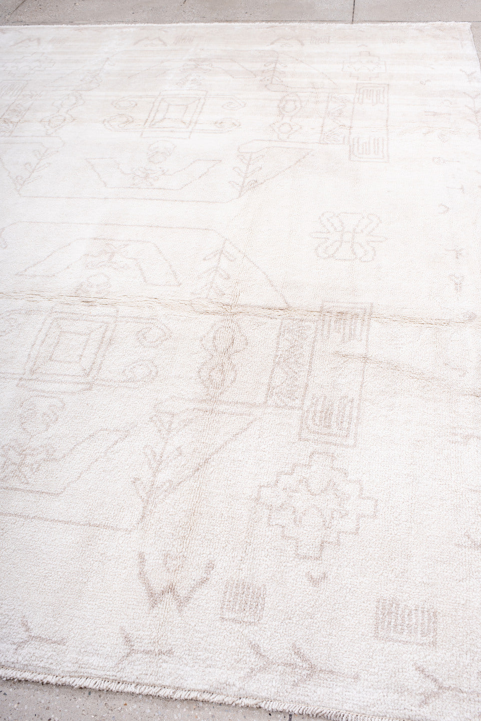 8' x 10' one-of-a-kind handmade vintage Moroccan large size rug. Color palette: ivory, blush, taupe, cream, pink, beige