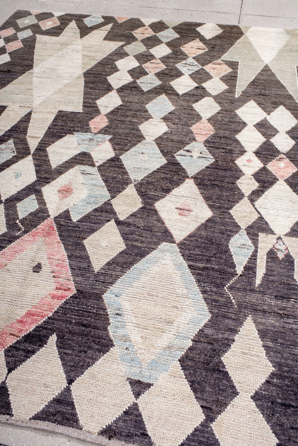 6' x 8' one-of-a-kind handmade vintage Tulu medium size rug. Color palette: brown, ivory, blush, pale_blue, taupe, pink