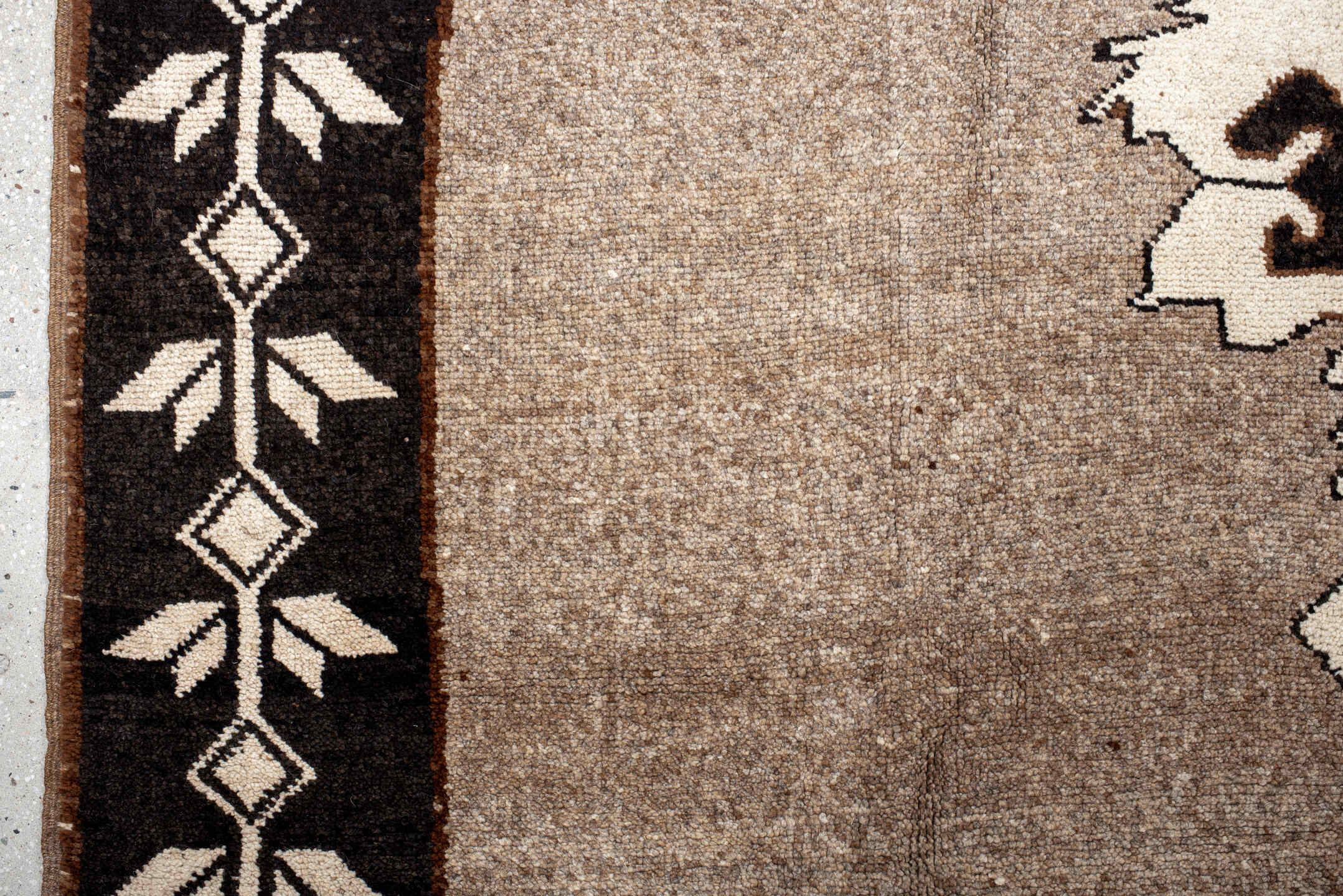 8' x 12' one-of-a-kind handmade vintage Kars large size rug. Color palette: black, brown, gray, light gray, off-white