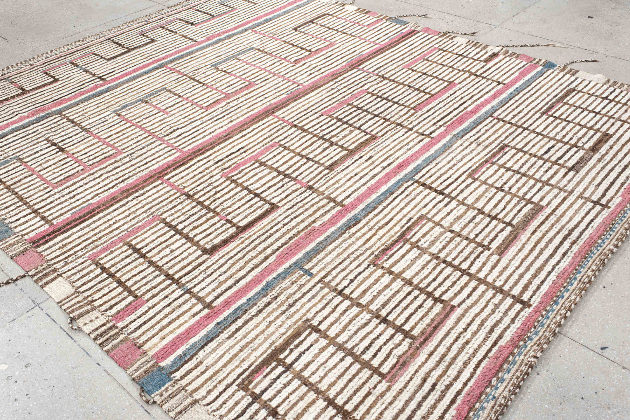 8' x 10' one-of-a-kind handmade vintage Tulu large size rug. Color palette: ivory, brown, rose, pale_blue, taupe, pink, red