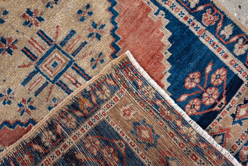 Antique Anatol Area Rug (1' x 2')