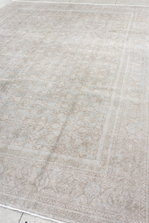 Vintage Mahal Area Rug (9' x 13')