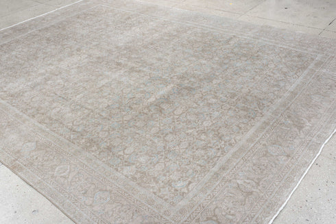 Vintage Mahal Area Rug (9' x 13')