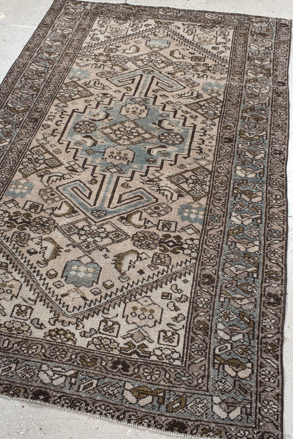 4' x 6' one-of-a-kind handmade vintage Heriz small size rug. Color palette: ivory, taupe, sky_blue, brown, charcoal, camel