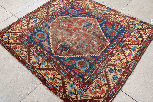 Antique Anatol Area Rug (4' x 4')