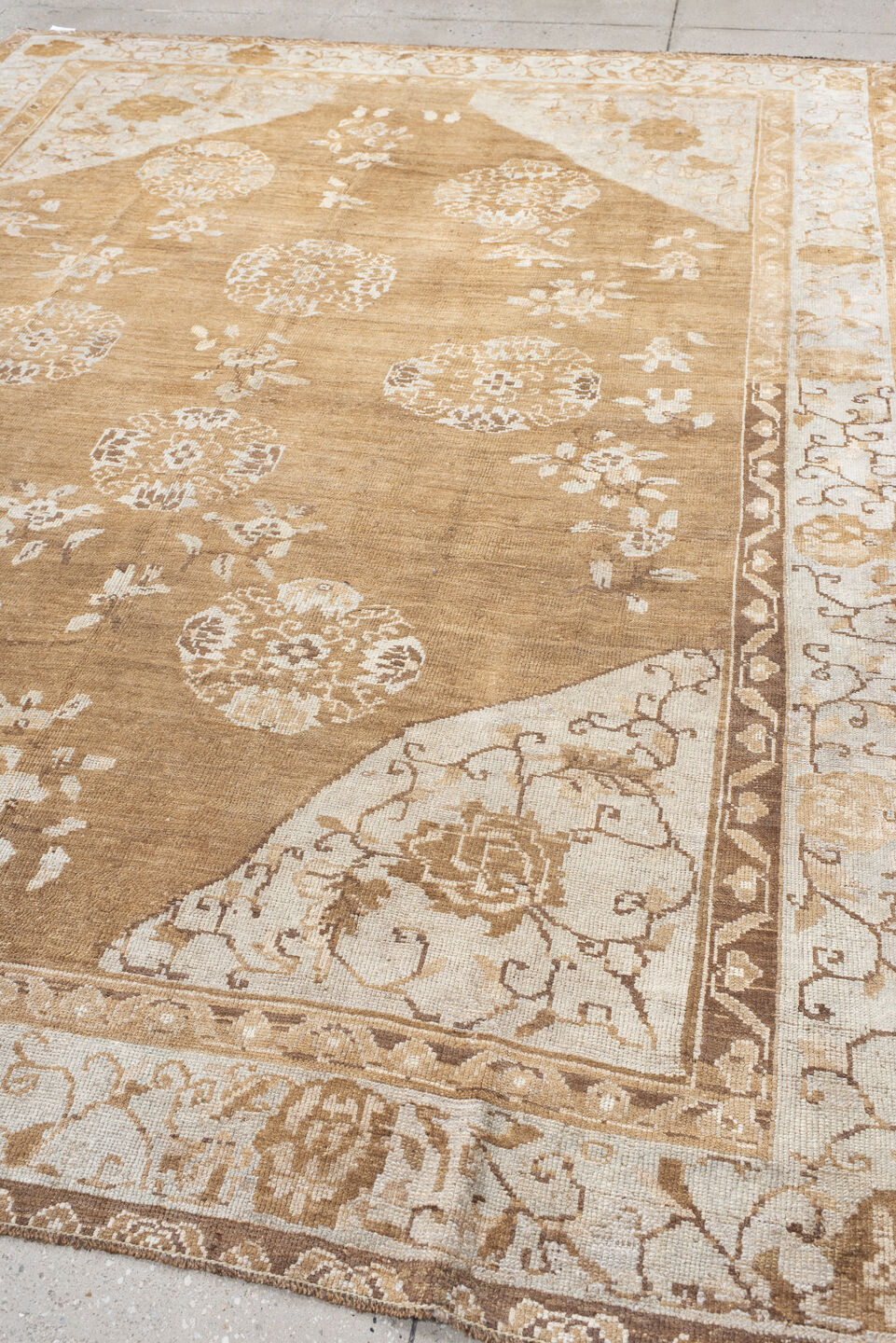 7' x 10' one-of-a-kind handmade vintage Oushak large size rug. Color palette: camel, ivory, taupe, beige, sand, brown, gray